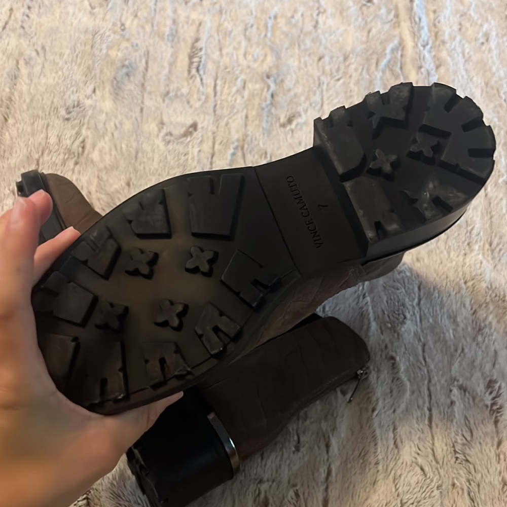 Vince camuto booties with zipper - Picture 8 of 10